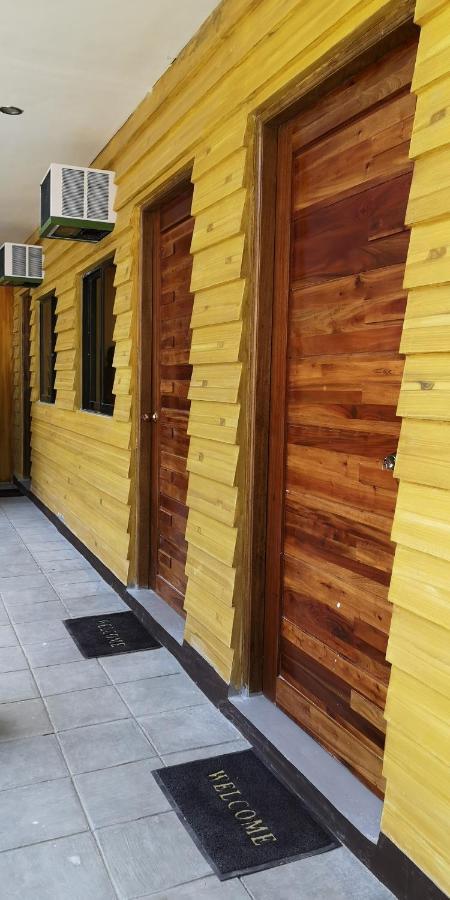 Rain Haven Lodging House Coron Exterior photo