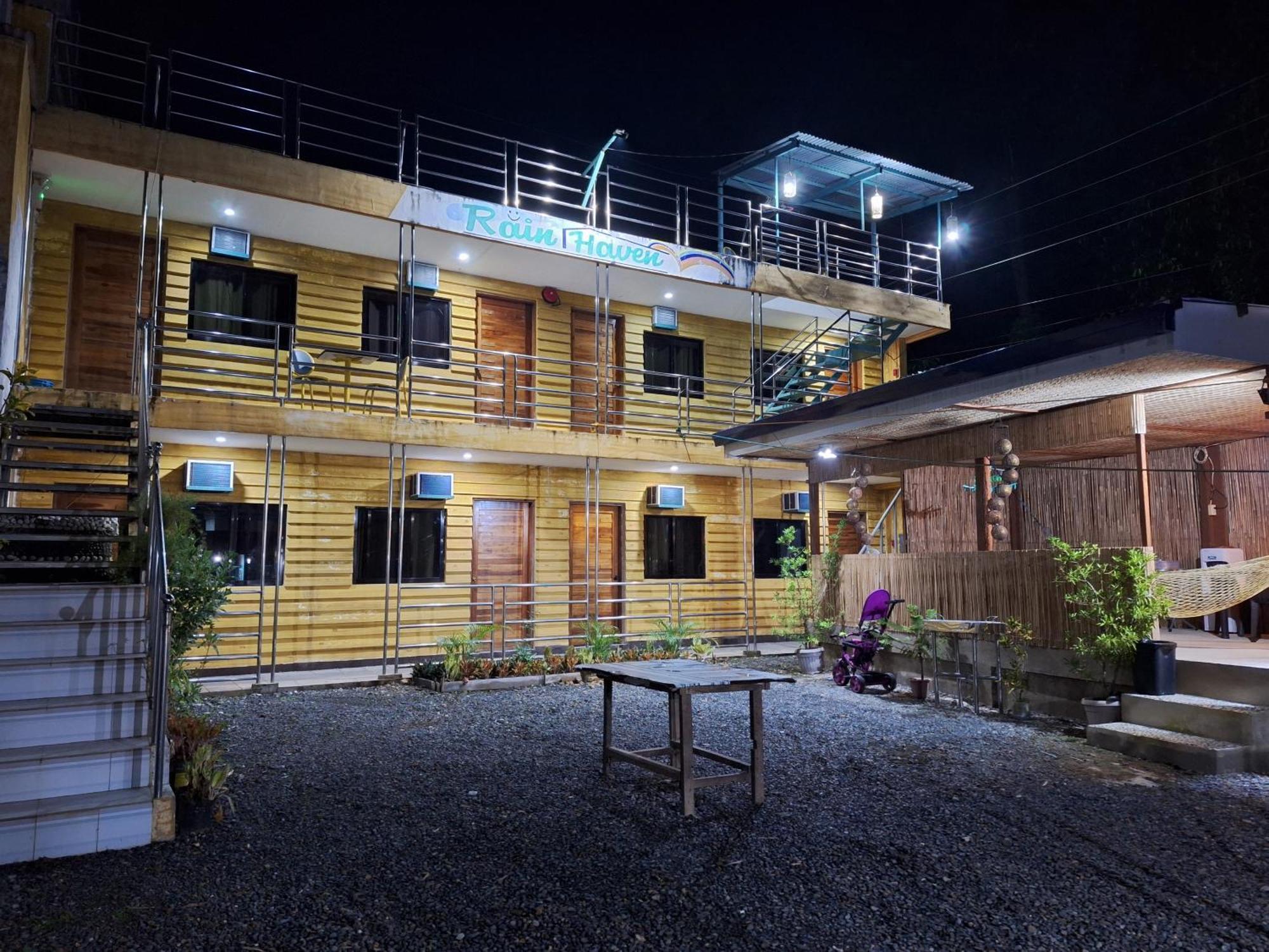 Rain Haven Lodging House Coron Exterior photo